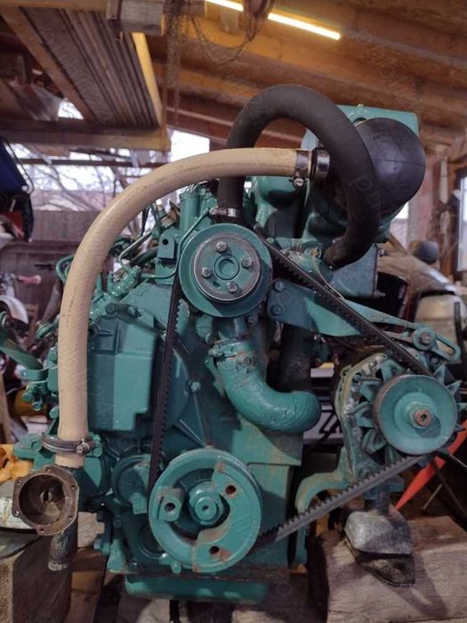 Motor marin Volvo Penta MD2040 cu tablou de bord