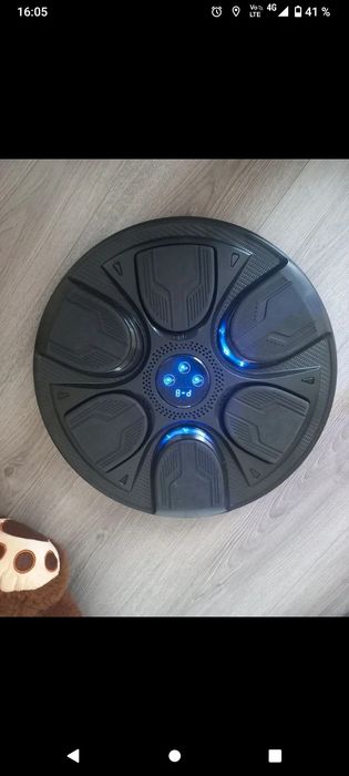 Aparat box cu manusi