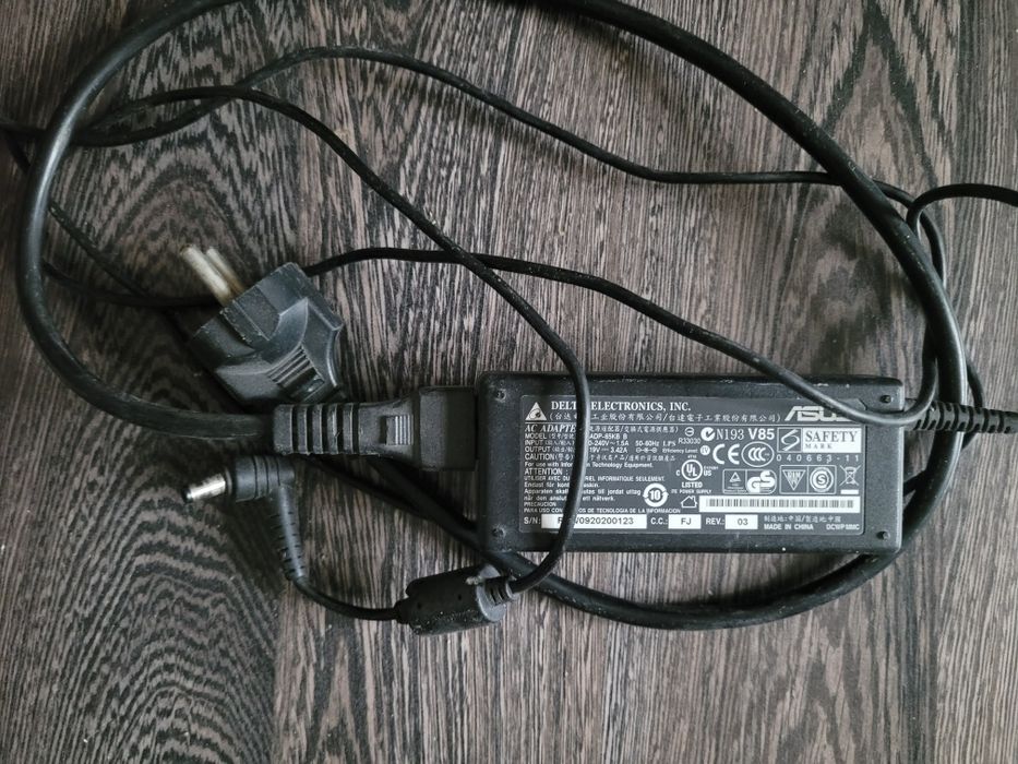 Продам ноутбук на запчасти Asus
