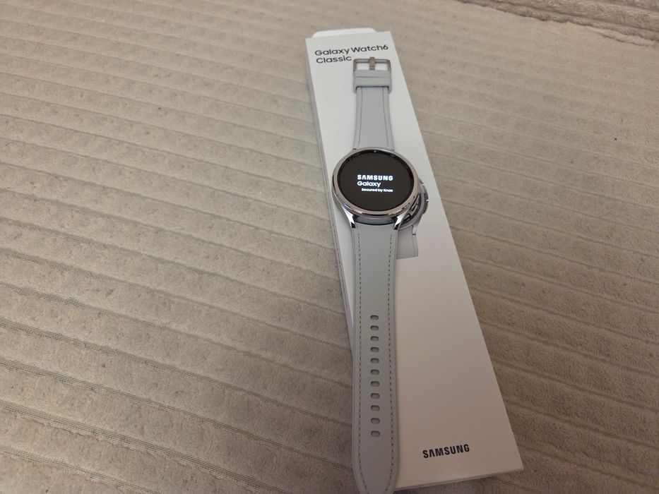 Samsung Galaxy Watch 6 Classic, 47mm, BT, Alb, nou