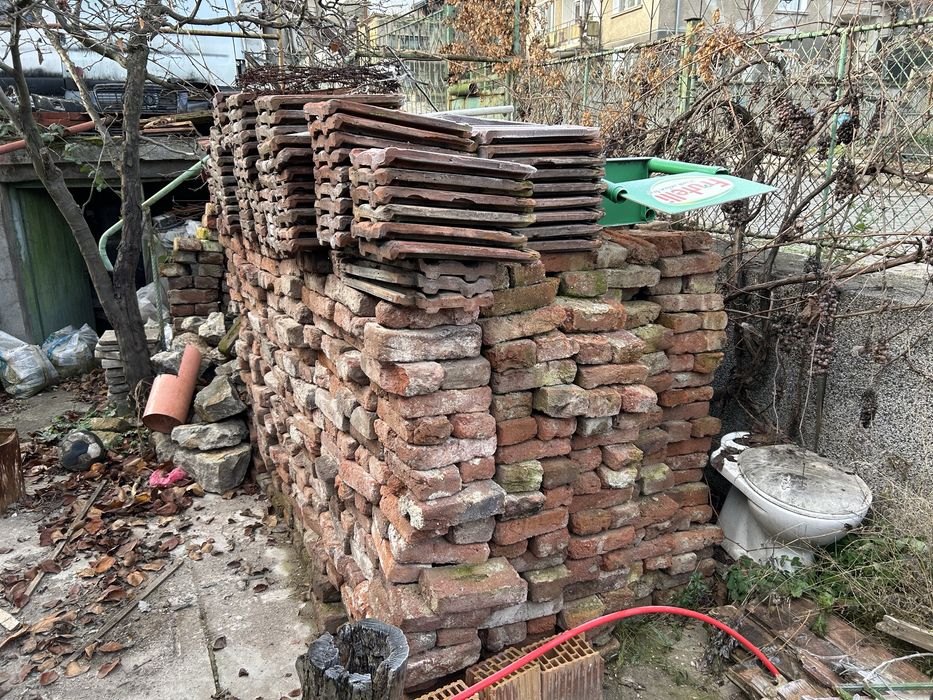 Тухли единички стари