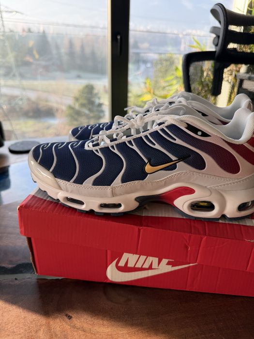 Чисто нови оригинални Air Max Plus PSG