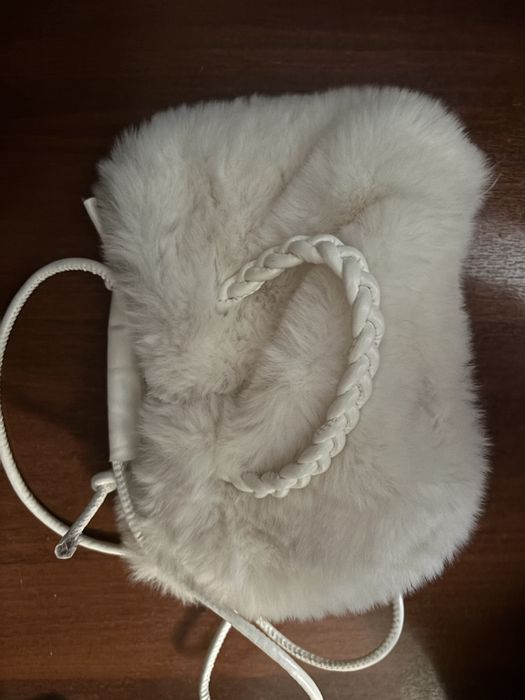 Сумка меховая.