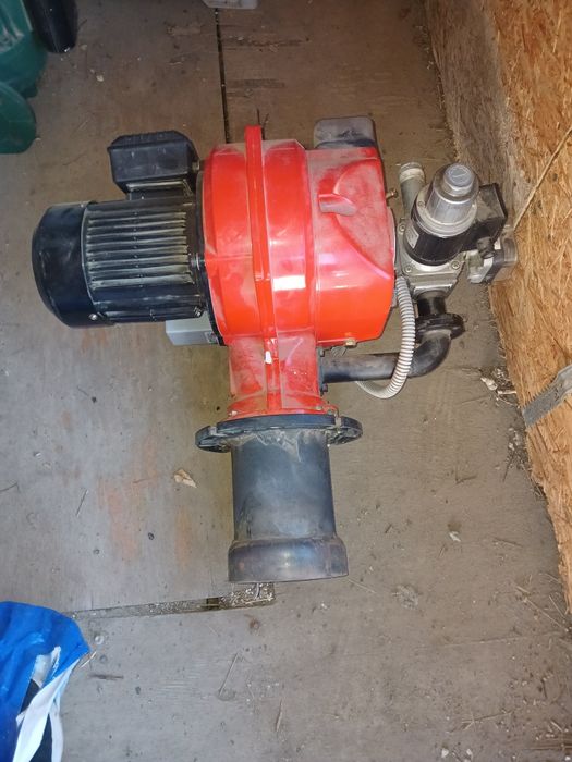 Продам горелку на котел буран болер