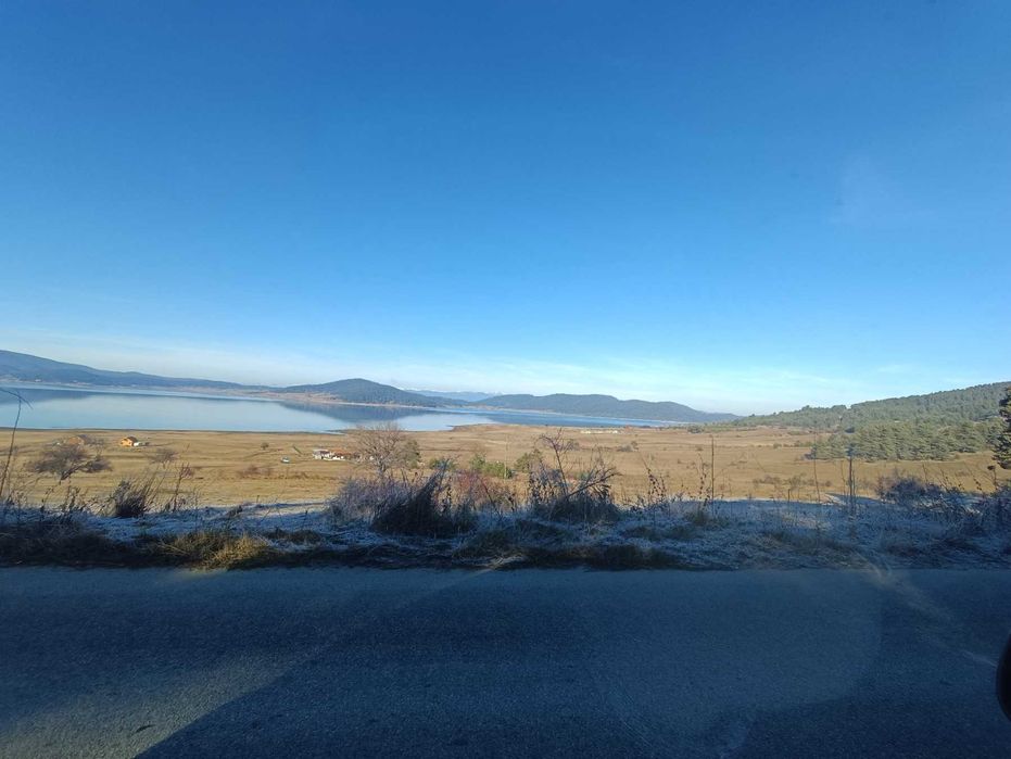 Парцел с изглед към язовир Батак