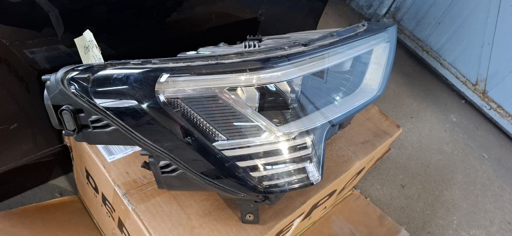 Far dreapta audi e- tron