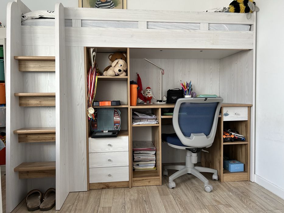 Ansamblu mobilier dormitor copii