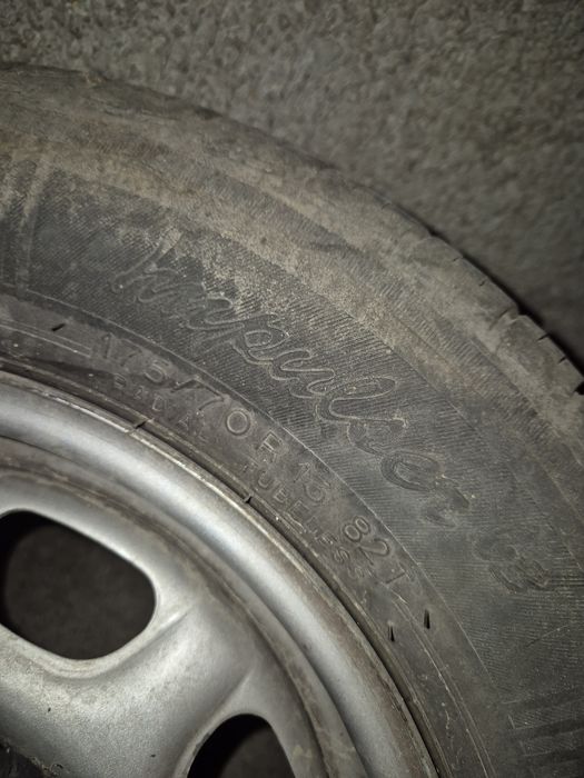 Летни гуми с джанти