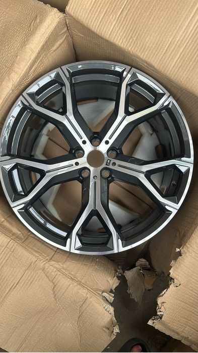 Диск на Бмв g05/g06 741M style