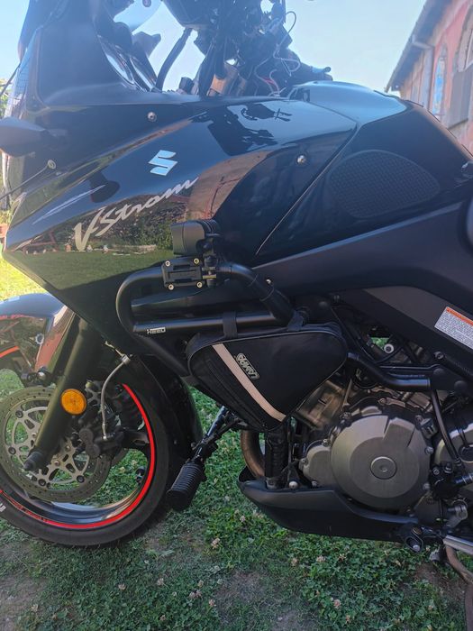 Motocicleta Suzuki V Strome