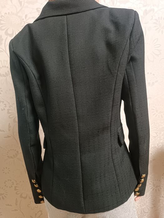 Черный пиджак женский