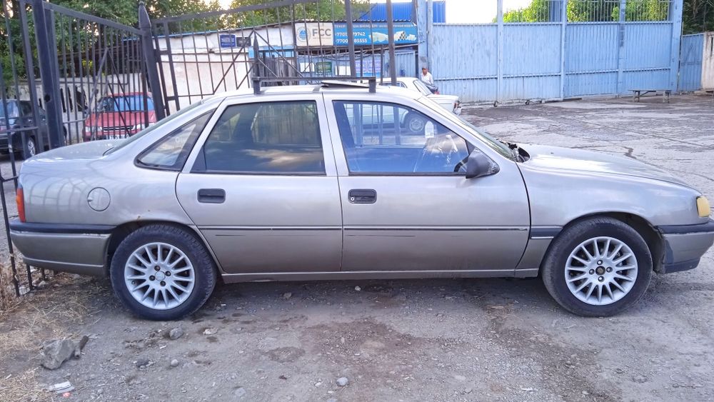 Опель вектра Ааа