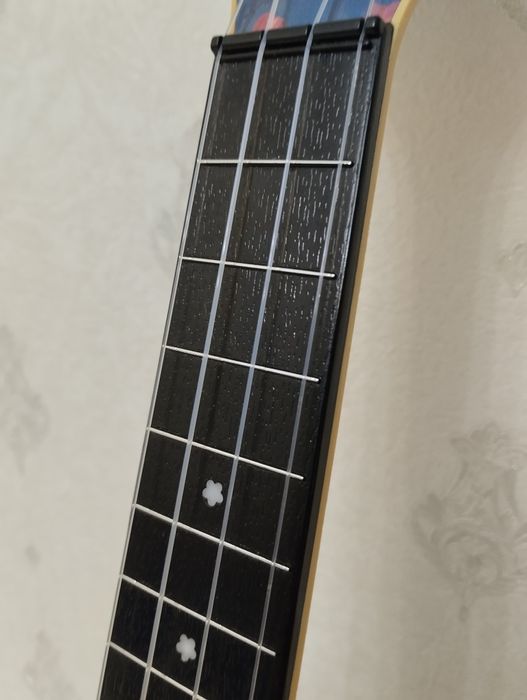 Укулеле. Flight. С чехлом и самим укулеле