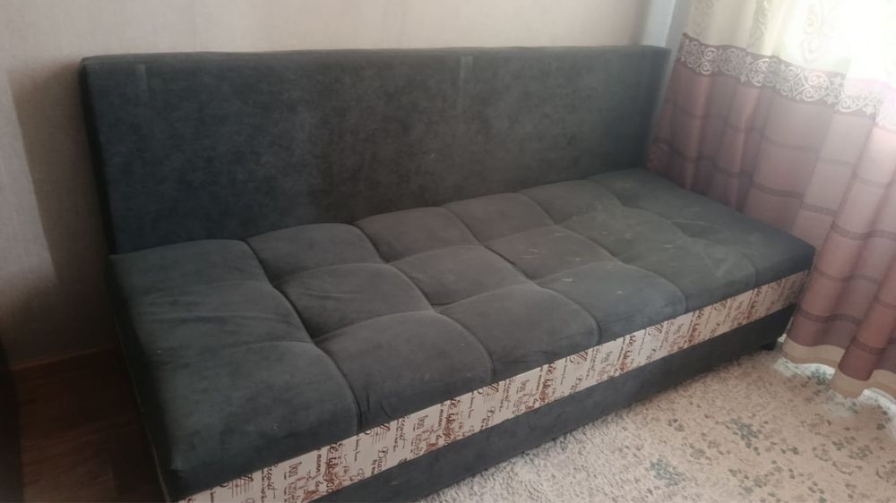 Продам диван почти новая