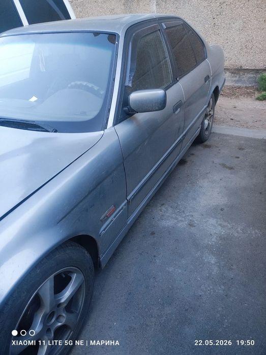 520 БМВ Е34 1992 года механика м50