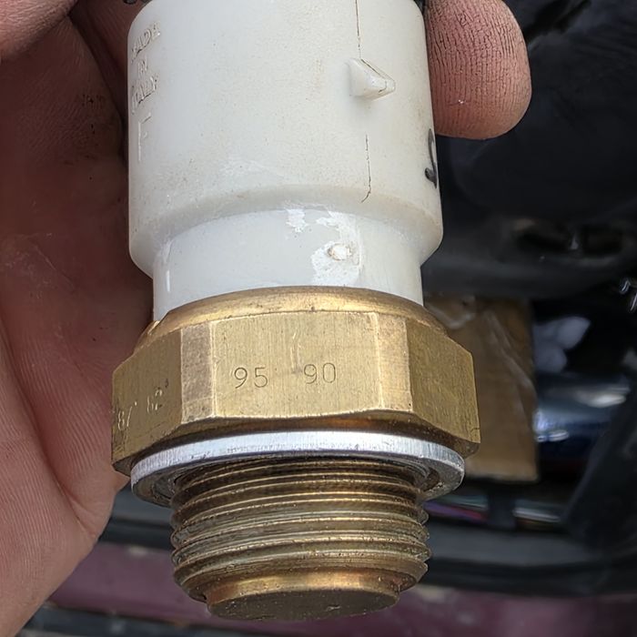 Термодатчик орегинал опел ваз некси