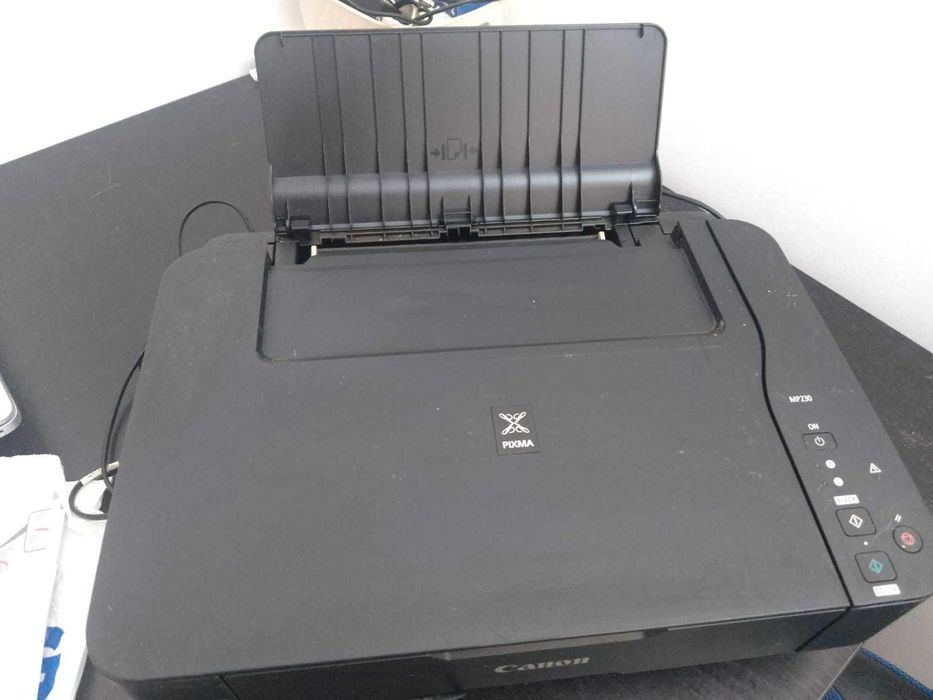 Multifunctional Cannon Pixma MP230