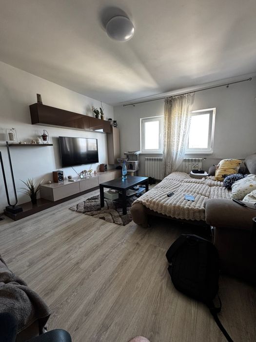 Schimb apartament 3 camere București Vitan cu casă în Făgăraș