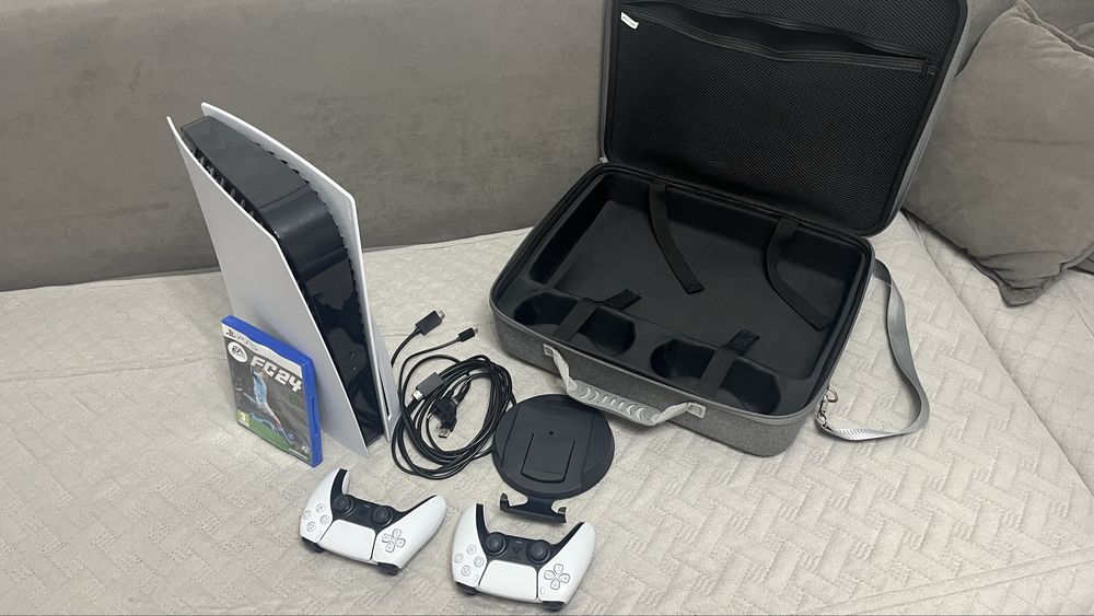 Продам PS 5/ ПС 5 /Sony Playstation 5