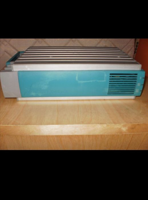 Inverter profesional 12v dc-220 v/ac-500 v continuu - Finlanda NOU

În