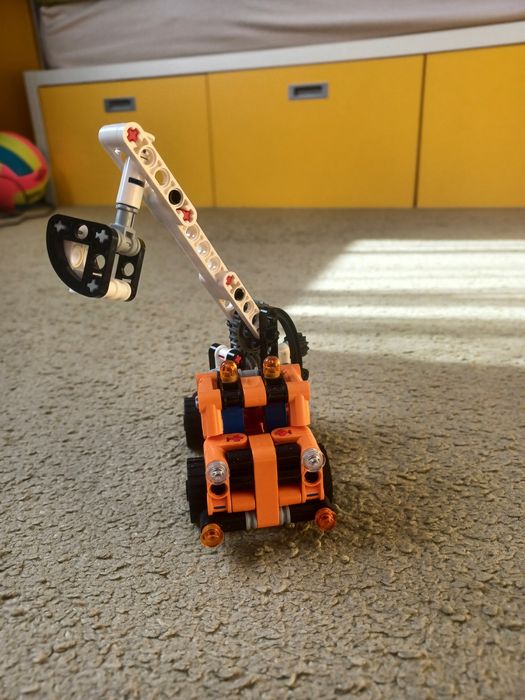 Lego tehnic Mașina de constructii