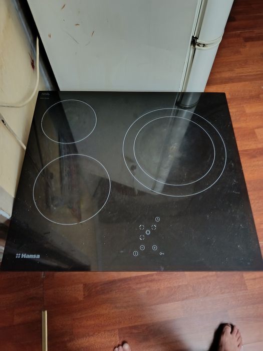 Продам индукционную плиту