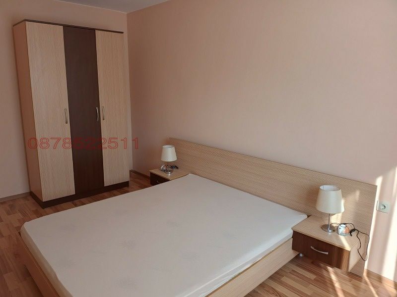 Дава се под наем Тристаен апартамент в Гоце Делчев - 92 кв.м за 306 € - Снимка #3