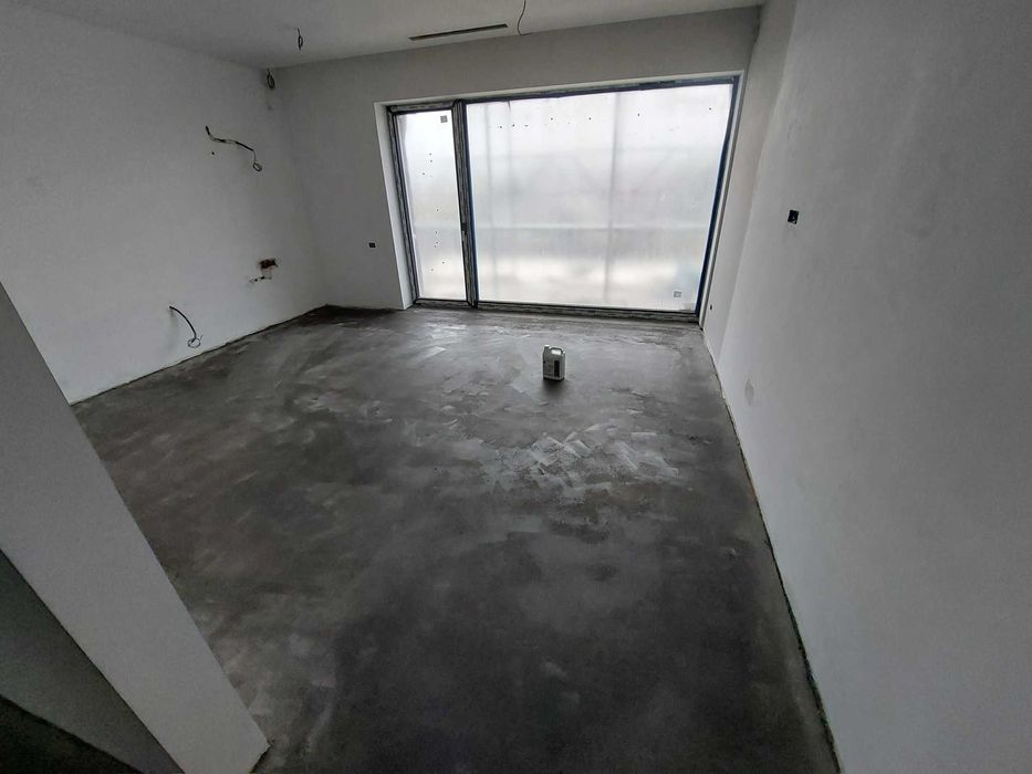 Raschetare, reconditionare, montare parchet masiv si stratificat