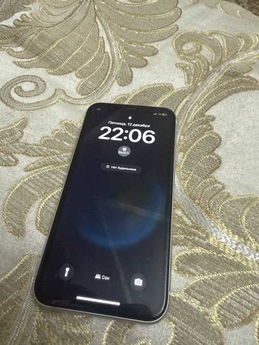 Айфон 11 64гб 75 ем