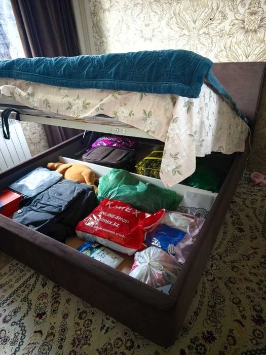 Продам кровать двуспальную