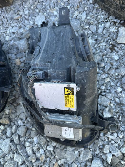 Фарове за Мерцедес Р класа Mercedes R W 251