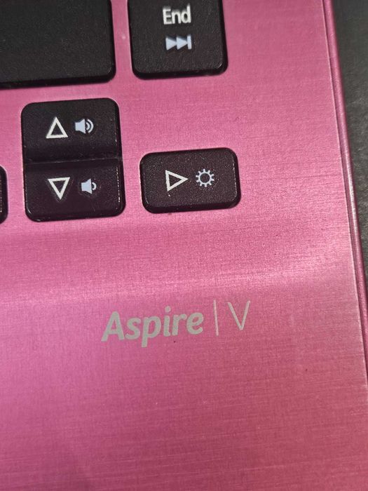 Laptop Acer Aspire V5 Windows 10 Pro I5 4200 SSD128 8Gb Ram Video HD Intel