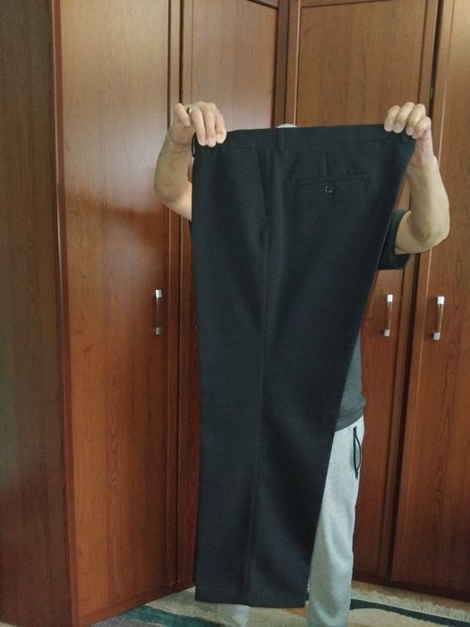 Продаю мужской костюм