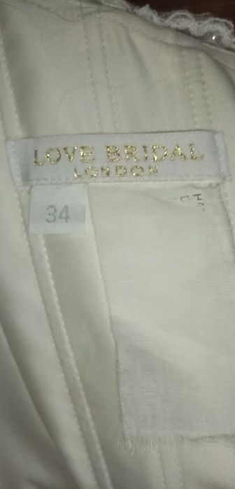 Платье свадебнле в комплекте