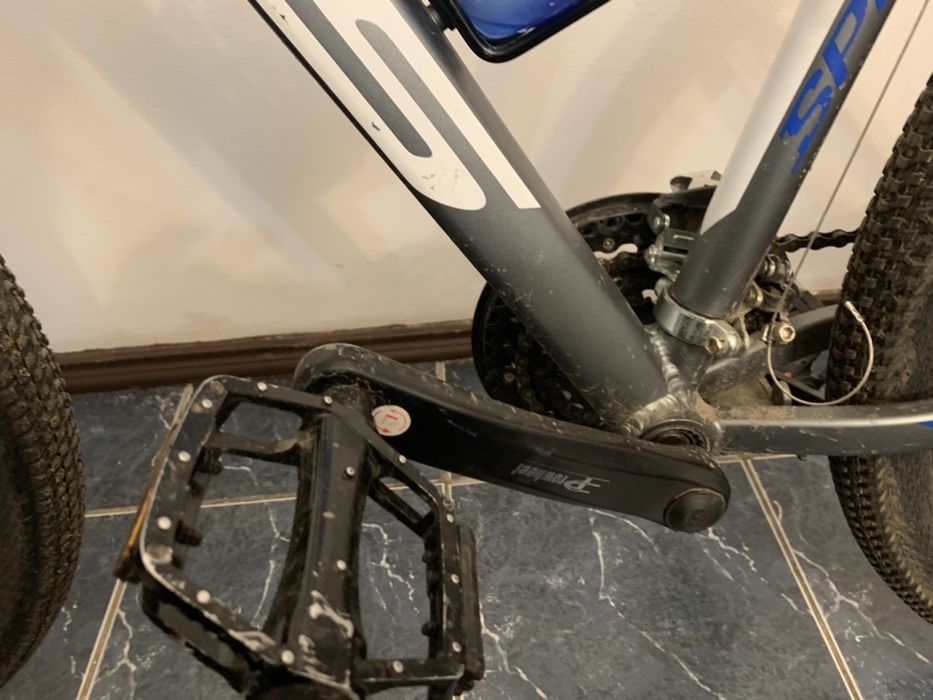 Продам велосипед Axus.