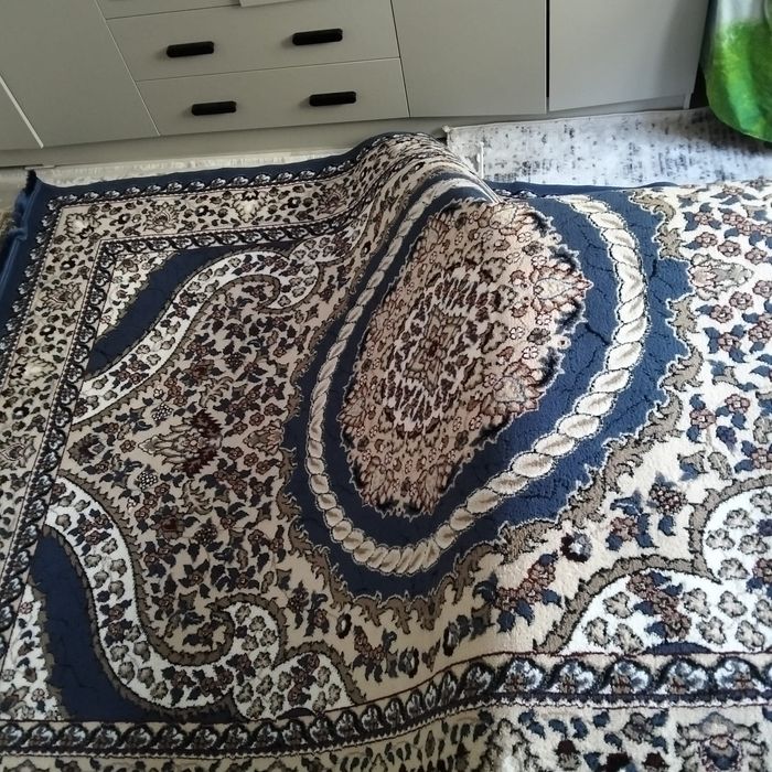 Продам хорошие ковры