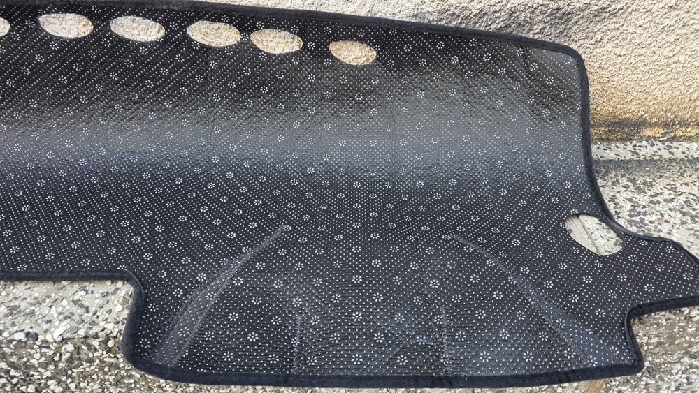 Покривало за табло, полиестер, UV устойчив, за Toyota Avensis T25