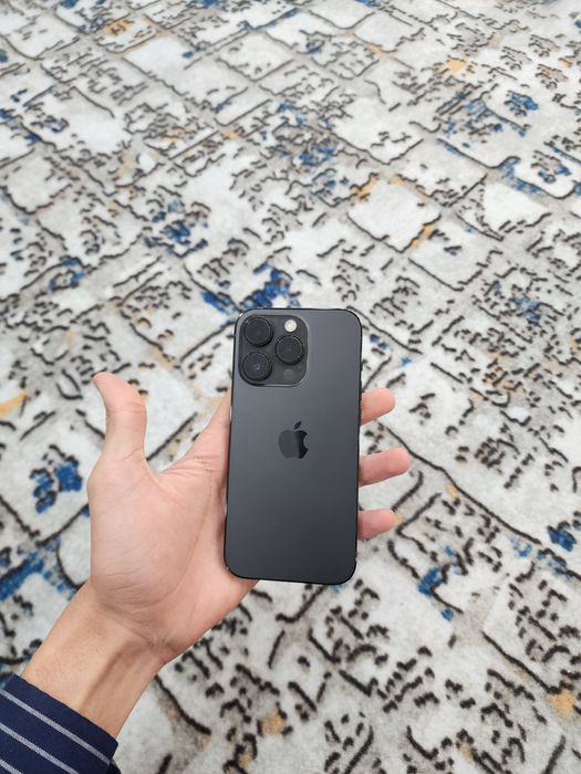 Iphone 14 pro (black)