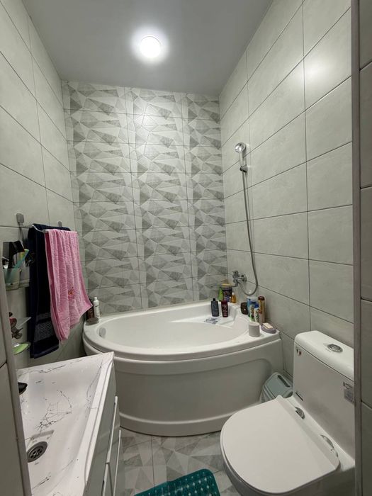 Срочно продается свой евродом 4 комнаты, кухня, подвал, 2соток