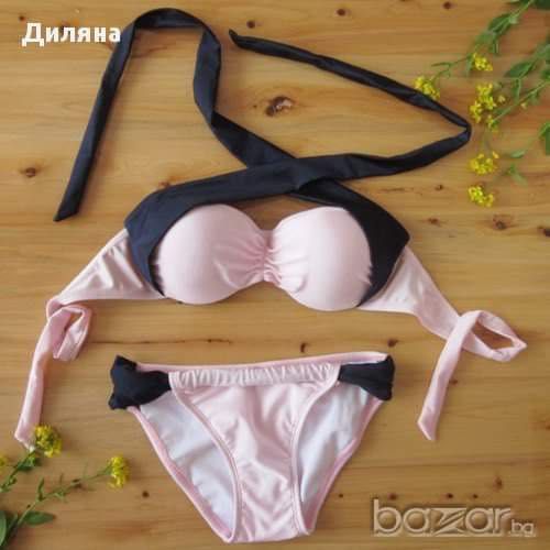 Продавам бански 2 части