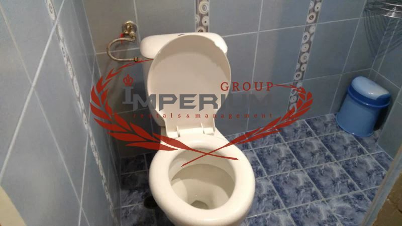 Двустаен обзаведен апартамент под наем в района на Окръжна болница, г