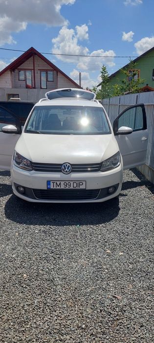 Vând Wv Touran an 2011