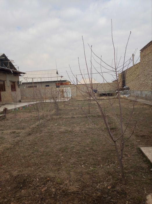 Янги курилган ховли жой сотилади