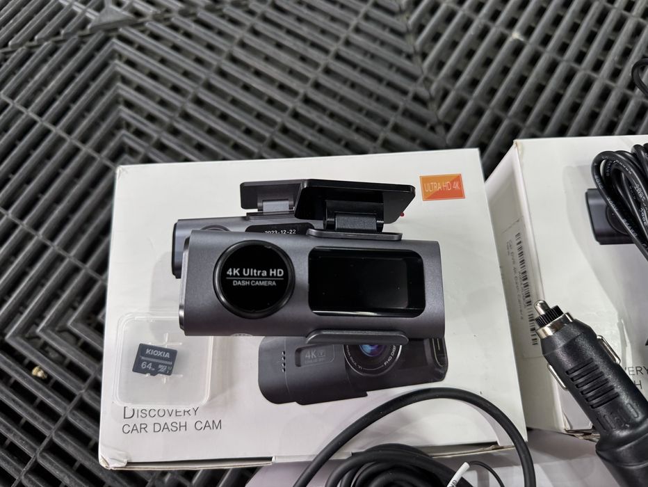 Camera auto pentru bord 4K + camera spate