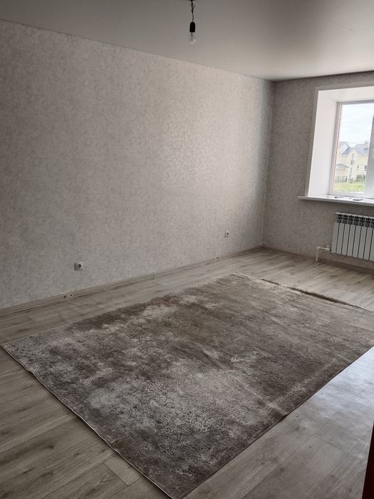Үш бөлмелі пәтер ұзақ уақытқа жалға беріледі беріледі
