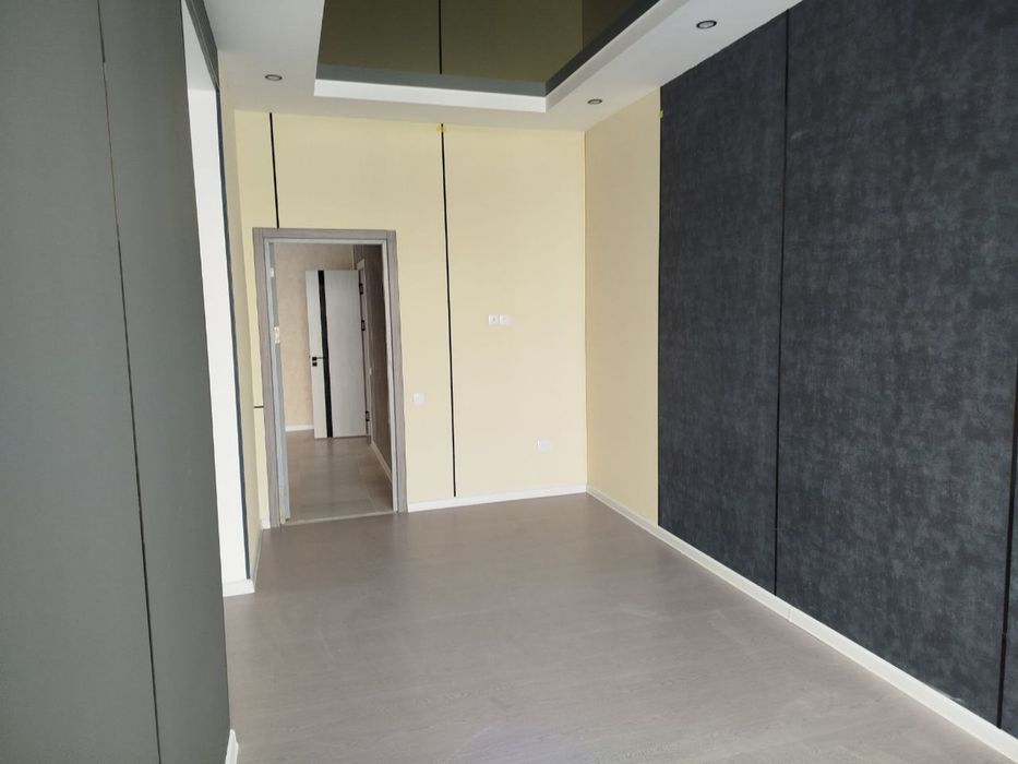 Сдаётся с ремонтом помещение под офис в бизнес центре. Яккасарай район