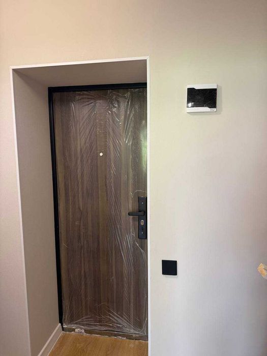 Срочно !  1/4/4 Бывшее общежитие