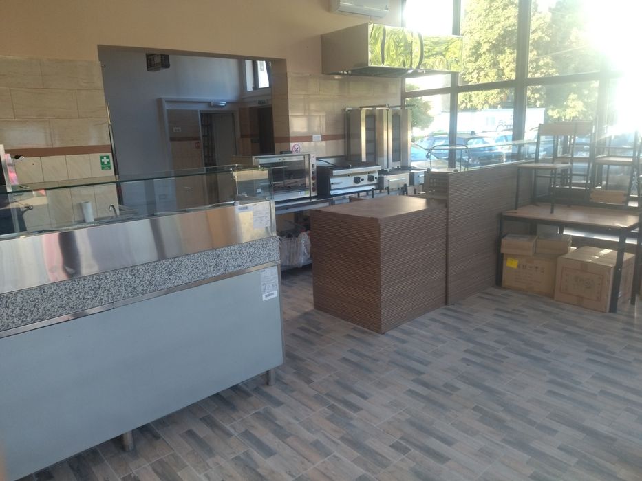 Spatiu comercial-INCHIRIERE afacere la cheie, Bacau