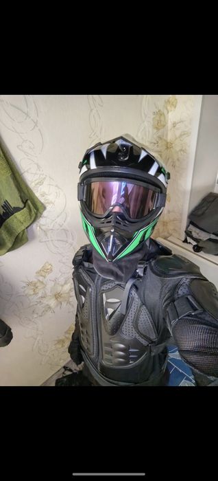 Moto Kaska bronjilet komplekt.