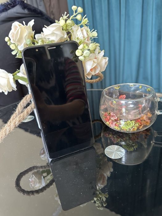 Продаётся телефон